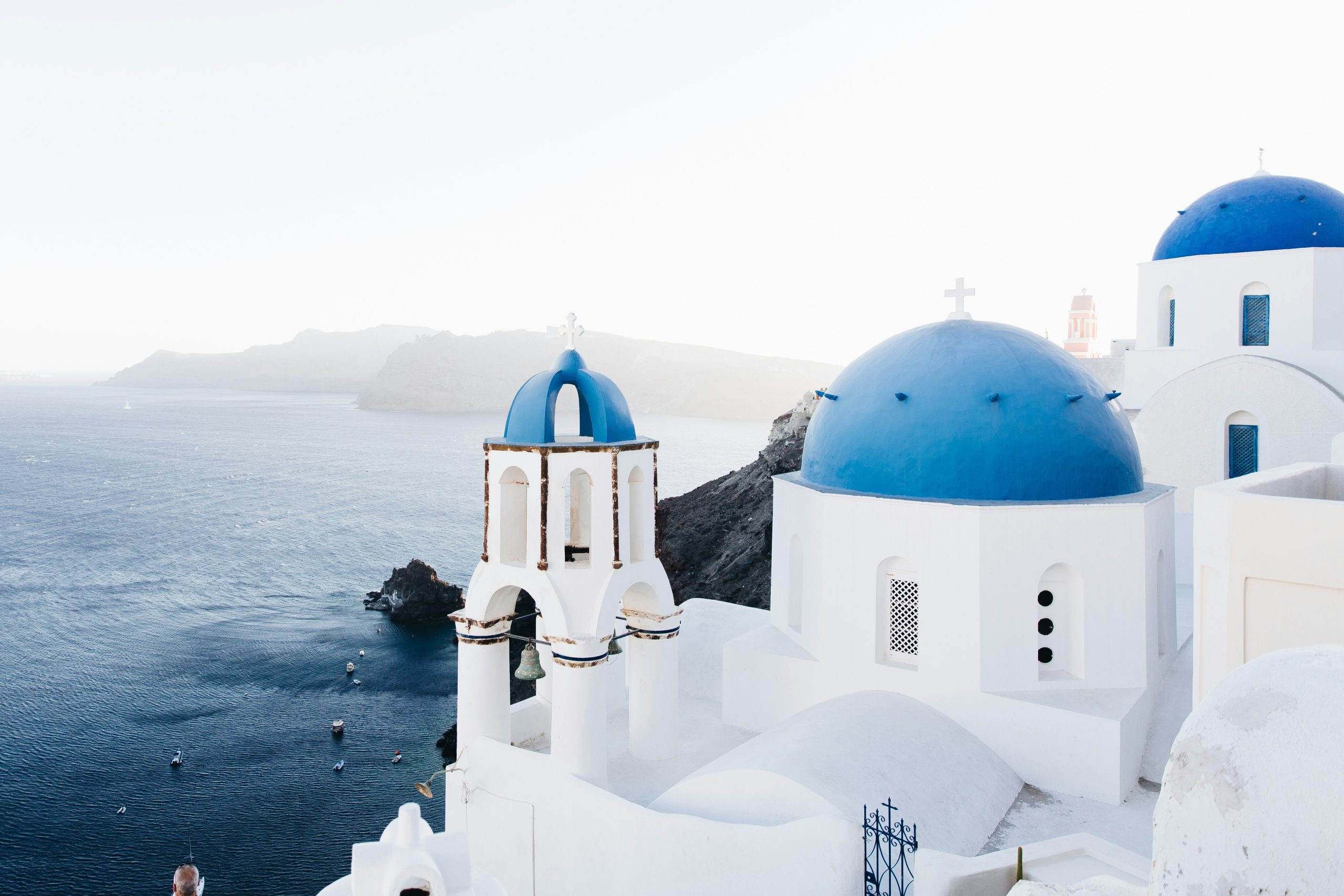 discover the beauty of greece - ancient history, stunning landscapes, and vibrant culture. plan your perfect greek adventure with our travel guide.