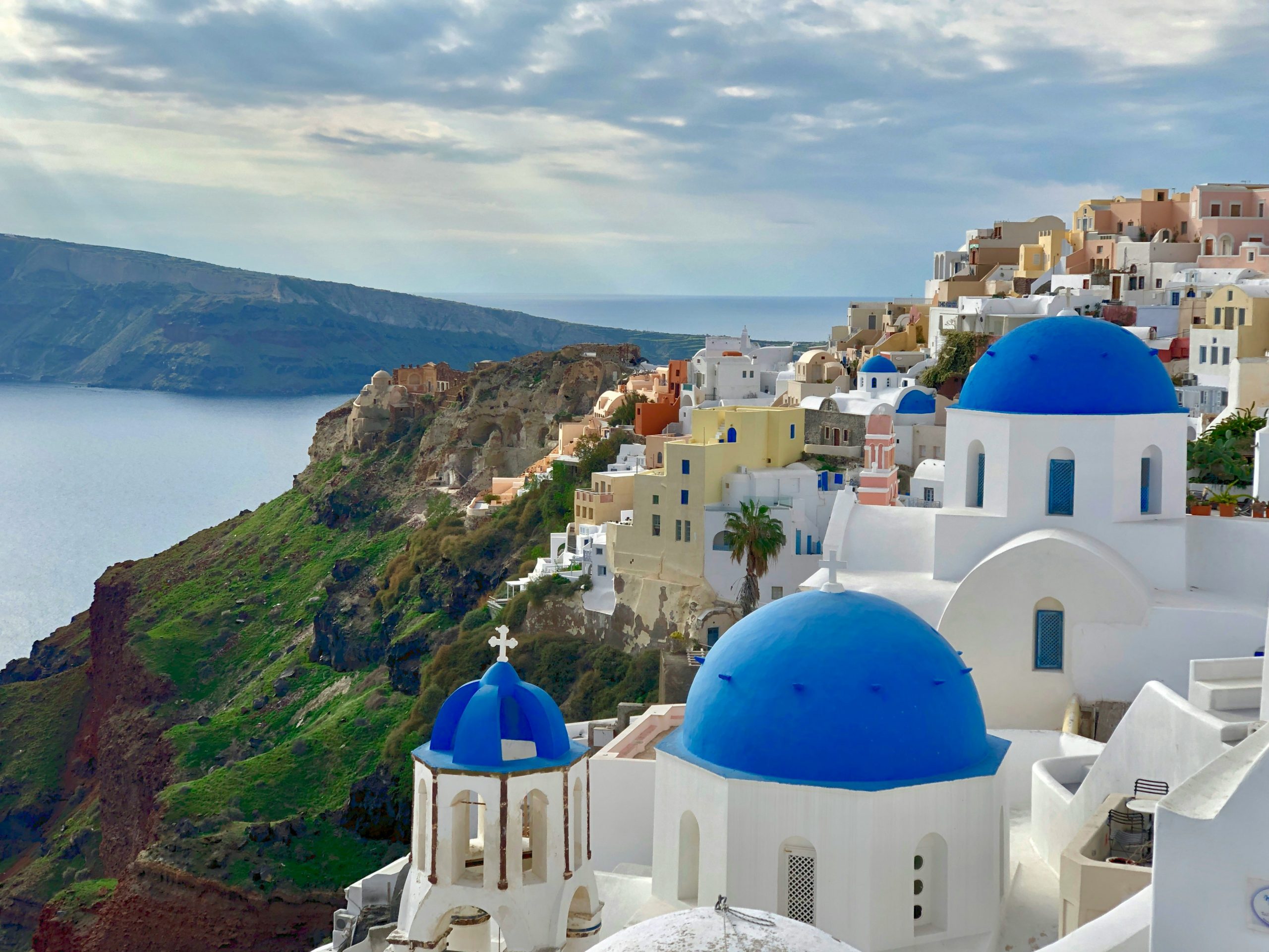 discover the beauty of santorini with its stunning whitewashed buildings, crystal-clear waters, and breathtaking sunsets. plan your perfect mediterranean escape today!